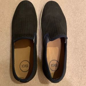 LIKE NEW men’s navy blue nubuck suede shoes sz8.5